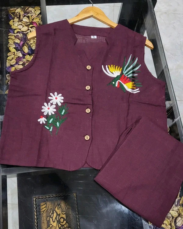 Sleeveless Maroon Sleeveless Linen Embroidered Two-Piece Set for Womens